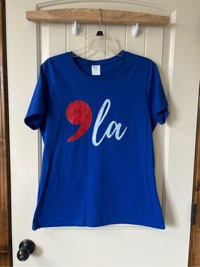 NWOT Blue 'la Graphic Tee